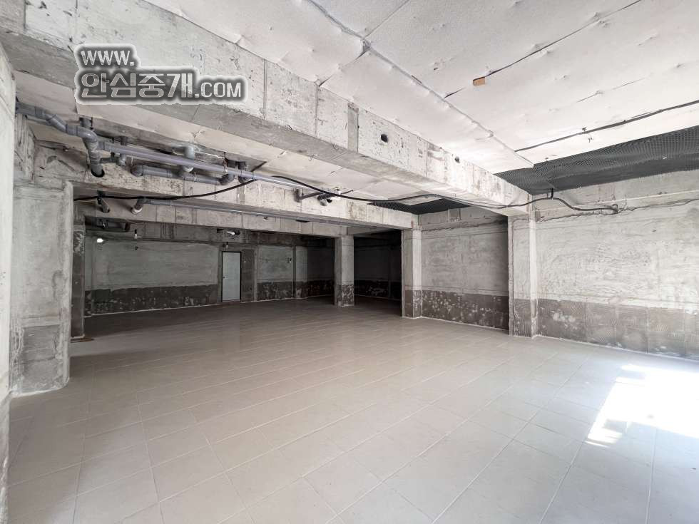 전북 전주완산구 서신동 서신동 넓은 평수의 1층 상가 월세 매물번호 10519 사진 2