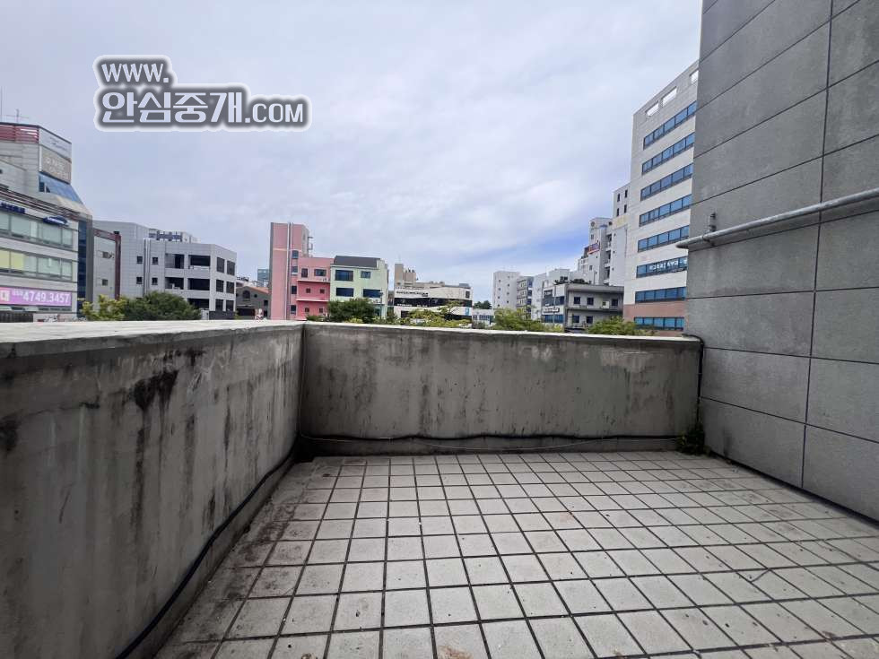 전북 전주완산구 효자동2가 공영주차장 옆 신시가지 2층 사무실 월세 매물번호 10835 사진 8