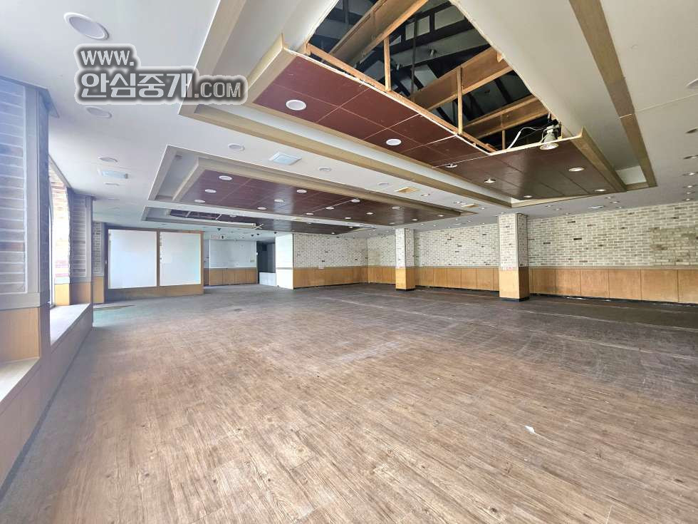 전북 전주덕진구 우아동3가 대형 음식점 추천...주차장 있는 대로변 월세 매물번호 10868 사진 6