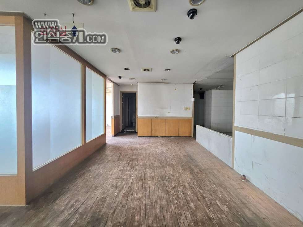 전북 전주덕진구 우아동3가 대형 음식점 추천...주차장 있는 대로변 월세 매물번호 10868 사진 8