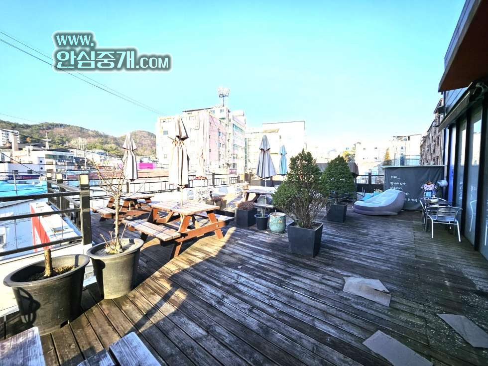 전북 전주완산구 평화동1가 무권리 .. 1층30평+2층60평+테라스30평 월세 매물번호 10063 사진 15