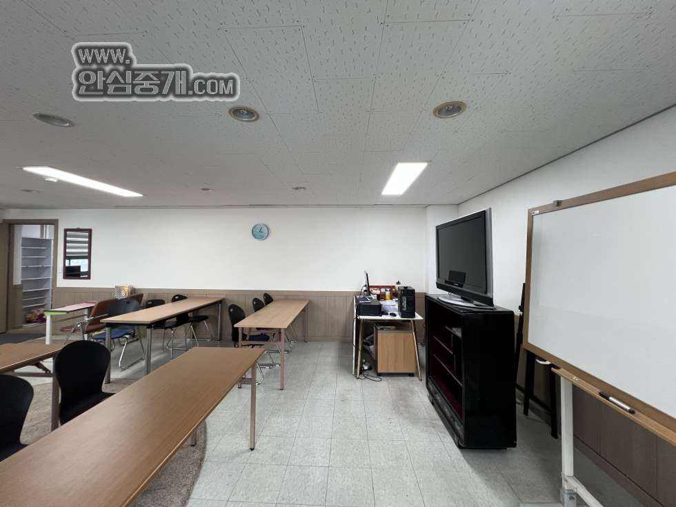 전북 전주완산구 평화동2가 평화동 대로변 4층 사무실 월세 매물번호 10920 사진 8