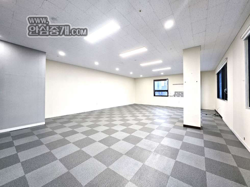 전북 전주완산구 효자동2가 신시가지 2층 //천정에어컨 설치 월세 매물번호 10070 사진 5