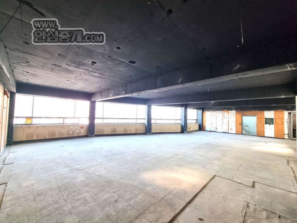 전북 익산시 부송동 (익산)부송동 사거리 코너 3층 대형상가 임대｜120평·가시성 최상·분할 가능 상가 월세 매물번호 10216 사진 3