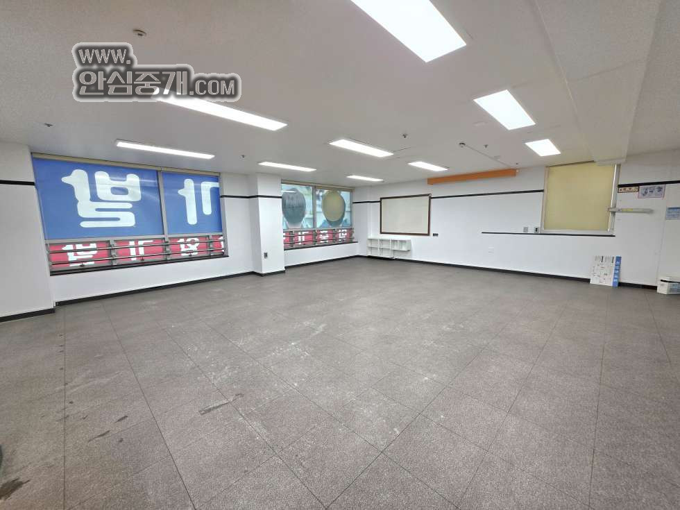 전북 전주덕진구 송천동2가 아파트 상권 중심! 70평대 대형 공간, 학원·사무실 강력 추천 월세 매물번호 10220 사진 4