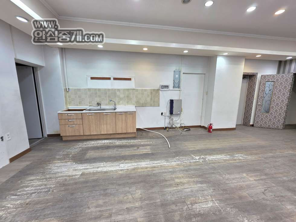 전북 전주덕진구 진북동 실용적으로 사용 가능한 1층 상가 월세 매물번호 10186 사진 6